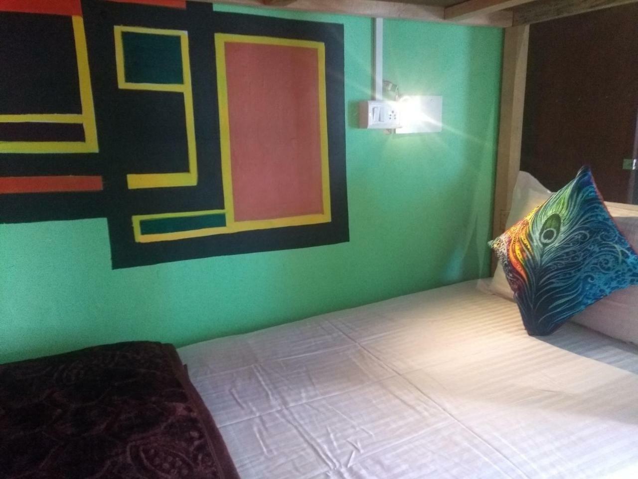 La Vaca India Mcleodganj Vandrehjem McLeod Ganj Eksteriør billede